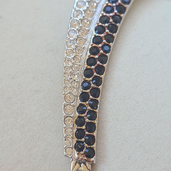 Swarovski Swan Signed Black and Clear Necklace- Great Condition - Picture 9 of 9